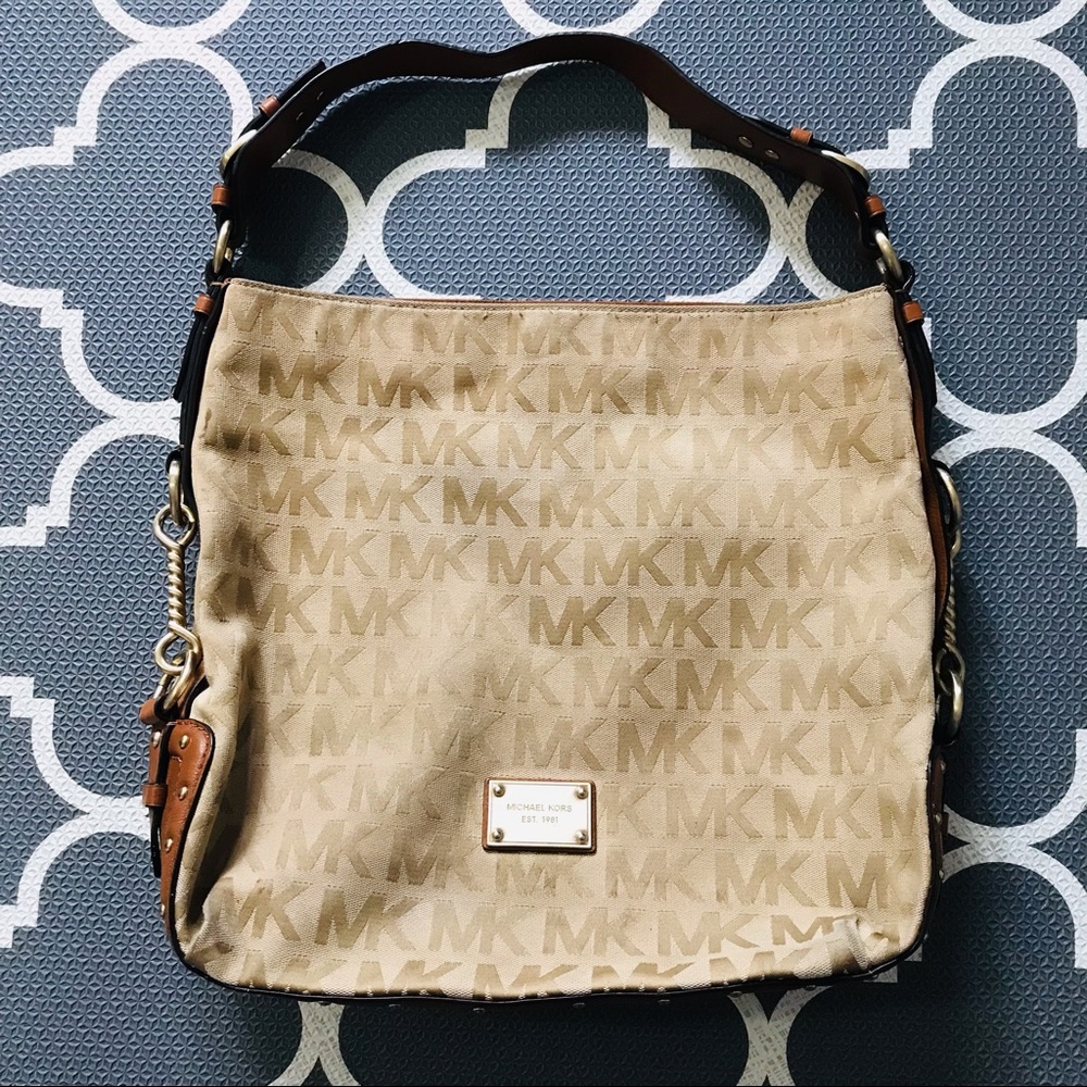 Michael Kors purse